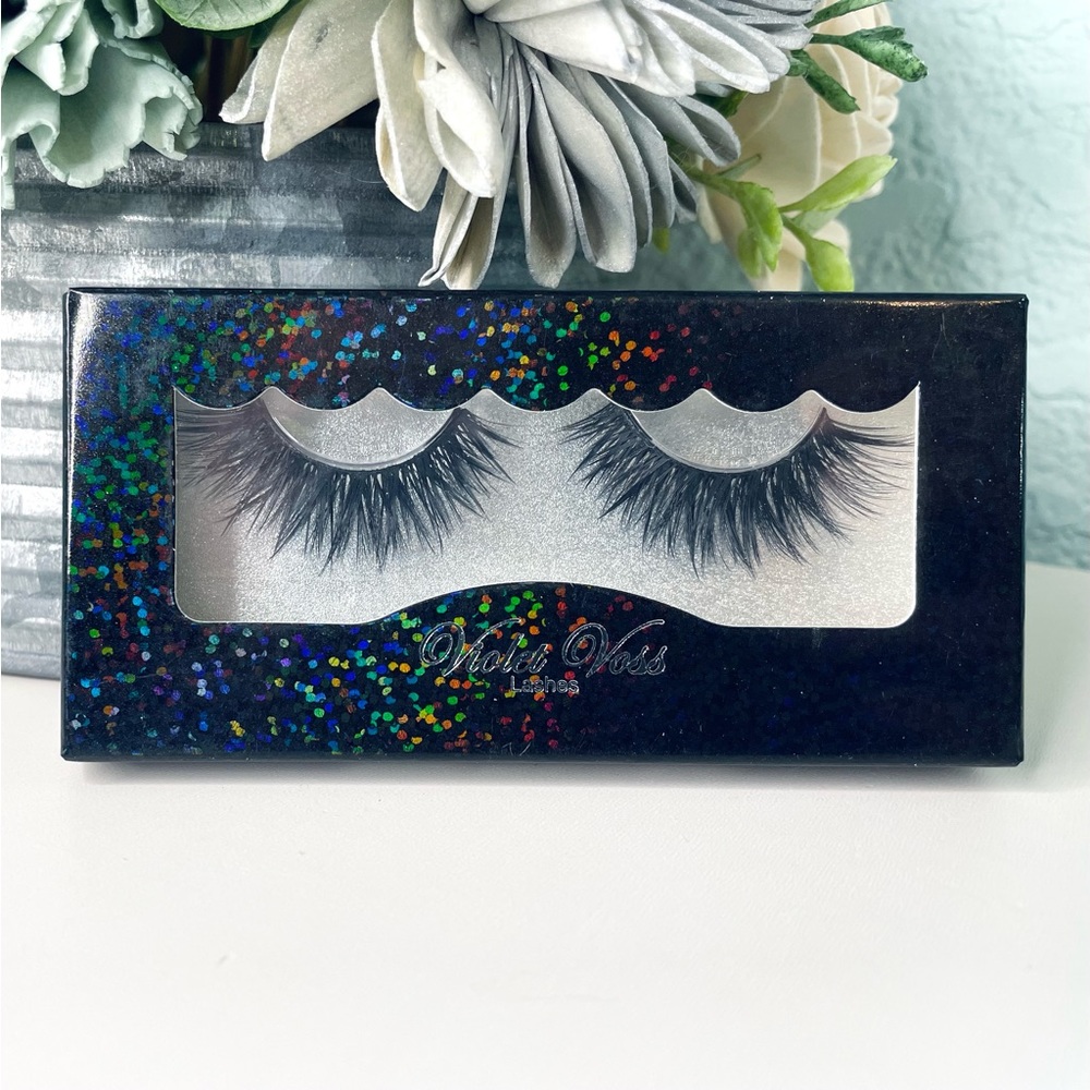 🖤 Violet Voss Lashes